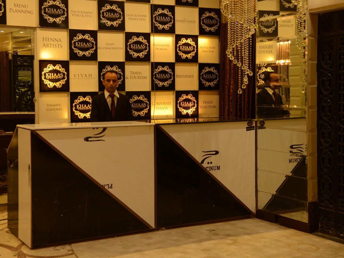 Gulberg Continental Hotel Lahore Buitenkant foto
