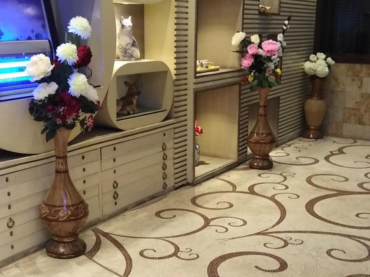 Gulberg Continental Hotel Lahore Buitenkant foto