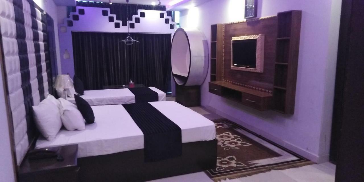 Gulberg Continental Hotel Lahore Buitenkant foto