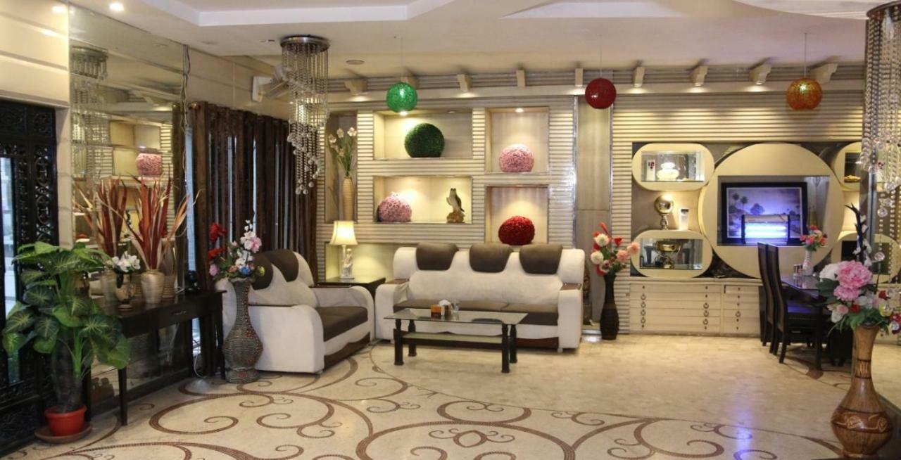 Gulberg Continental Hotel Lahore Buitenkant foto
