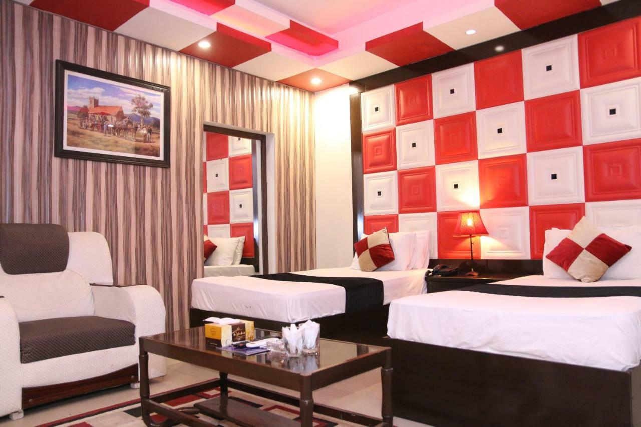 Gulberg Continental Hotel Lahore Buitenkant foto